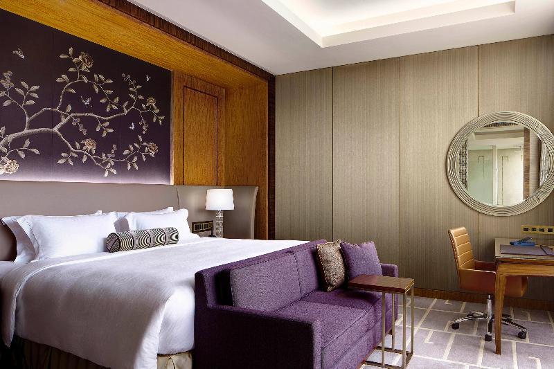 The Royal Garden Hotel Хонконг Екстериор снимка Deluxe Room