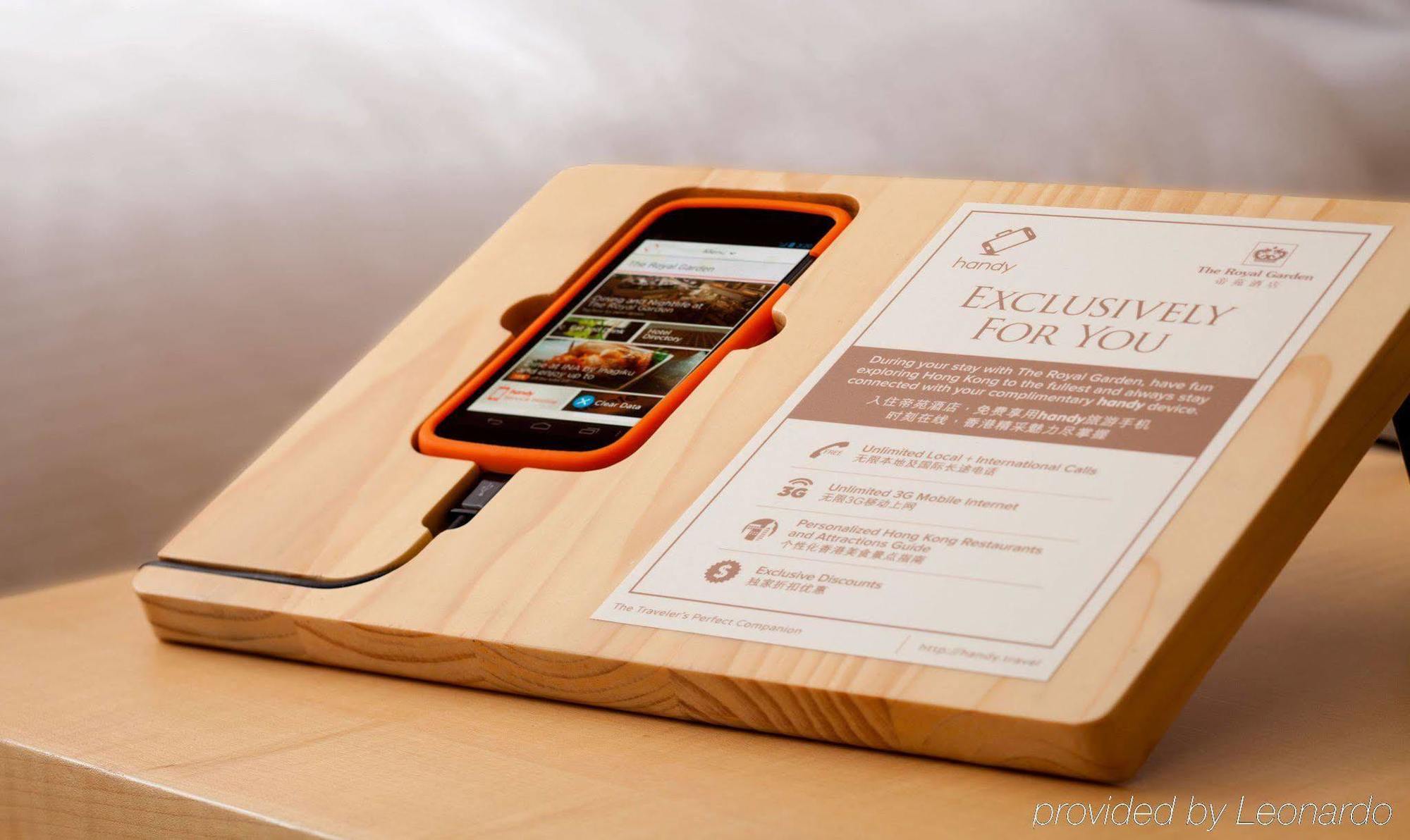 The Royal Garden Hotel Хонконг Екстериор снимка A wooden tablet stand