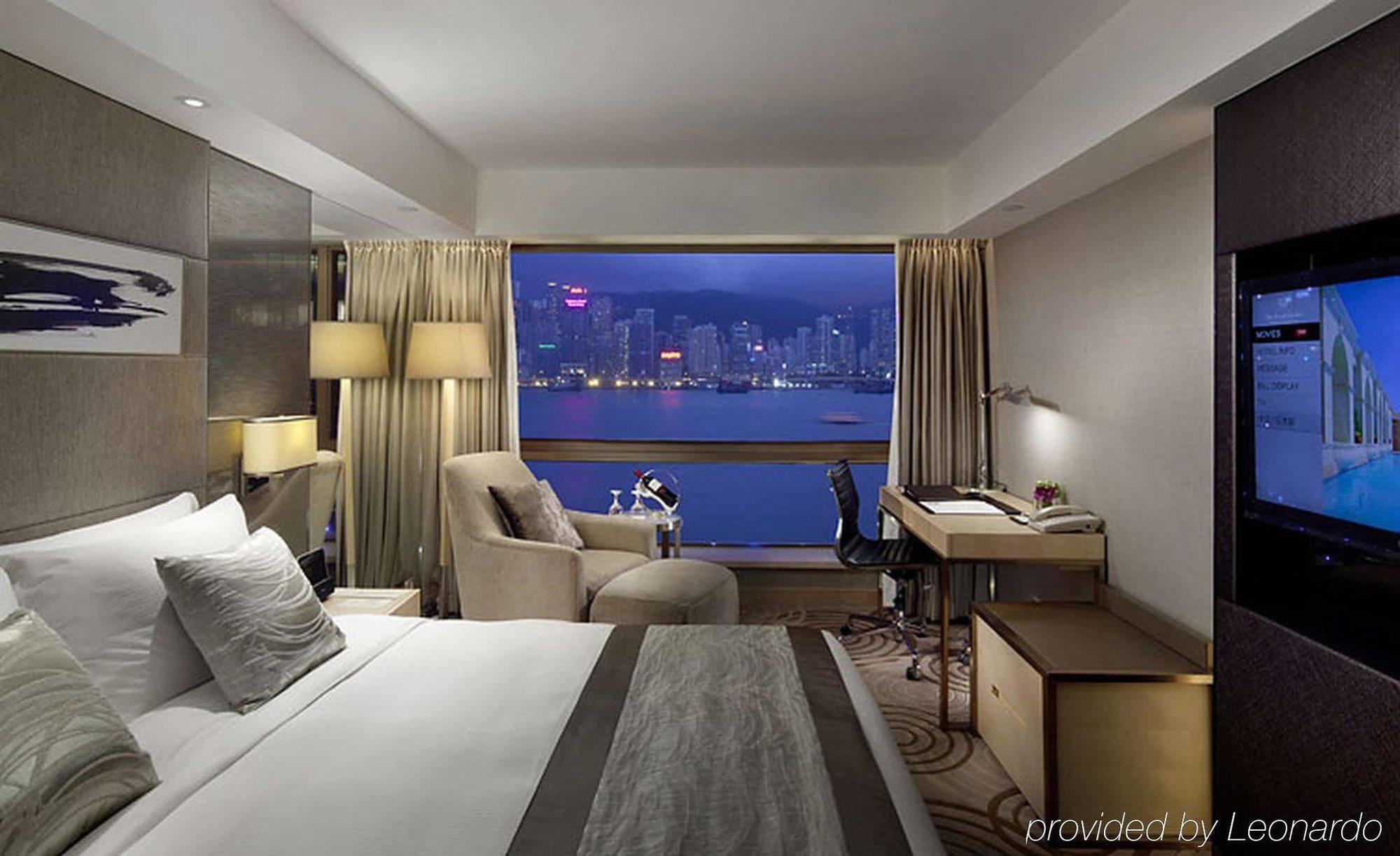 The Royal Garden Hotel Хонконг Екстериор снимка Deluxe Harbour View Room