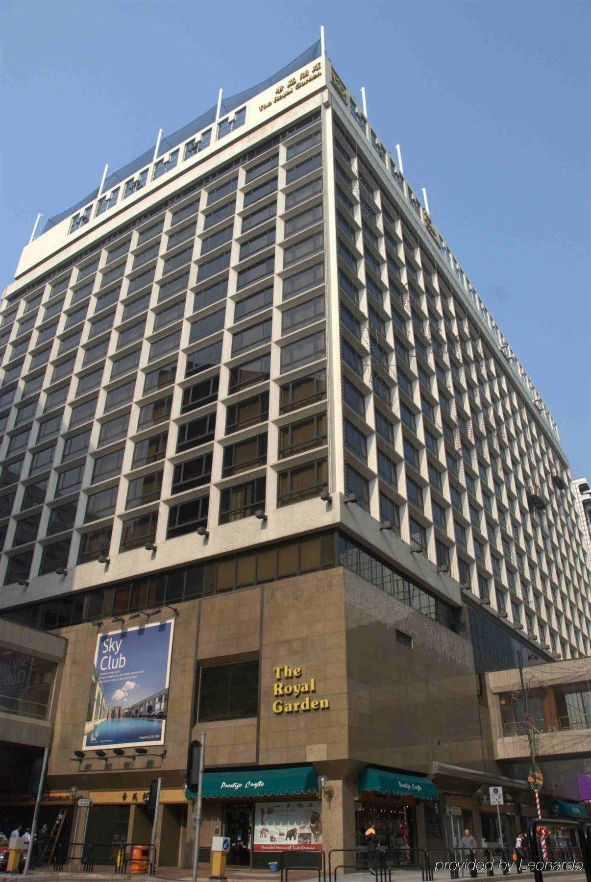 The Royal Garden Hotel Хонконг Екстериор снимка The headquarters of the Hong Kong Stock Exchange